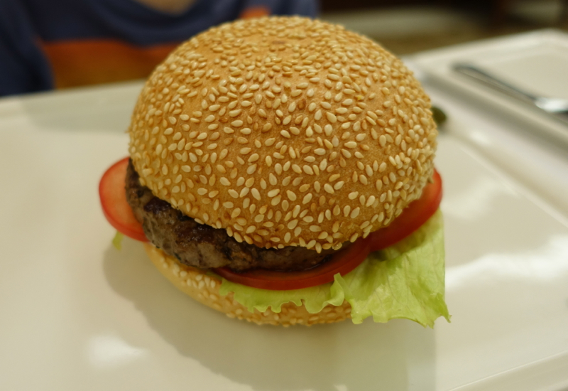 Wagyu Beef Burger, Emirates First Class Lounge Dubai Review