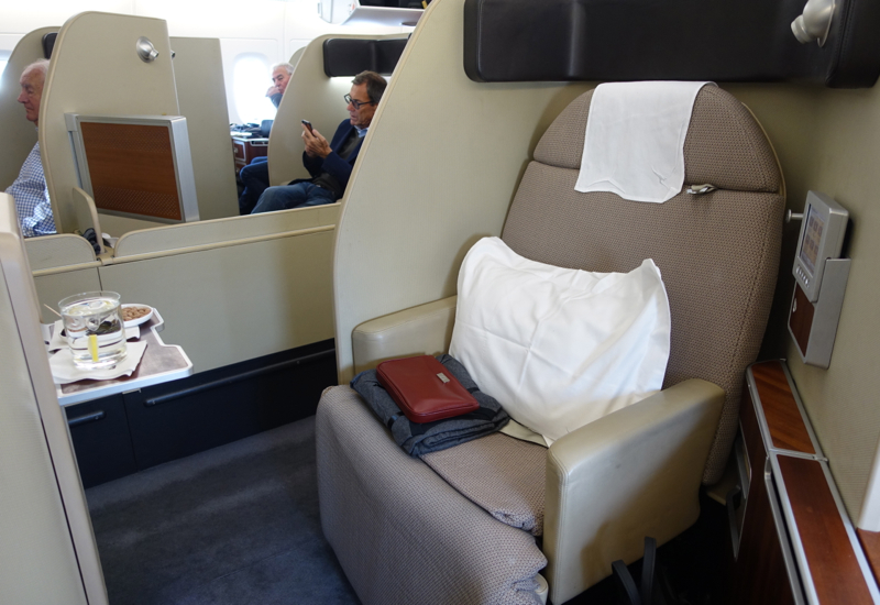 Review: Qantas A380 First Class Suite 2A