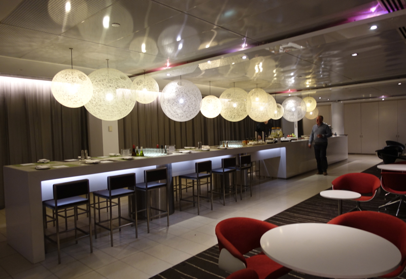 Wine Bar, Qantas International Business Class Lounge Melbourne Review