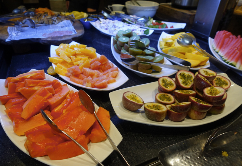 Cafe Mix Breakfast Fruit, Shangri-La Sydney Review