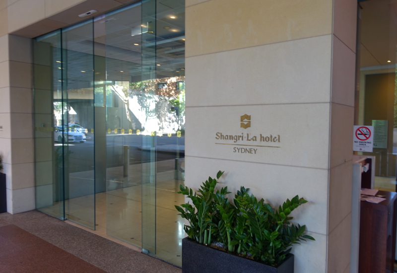 Review: Shangri-La Sydney Entrance