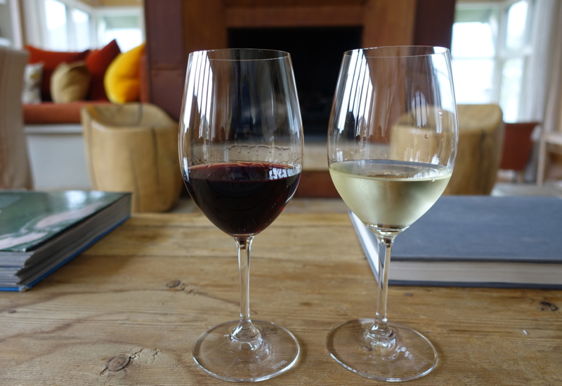 Welcome Glasses of Wine, Matakauri Lodge Review, Queenstown New Zealand