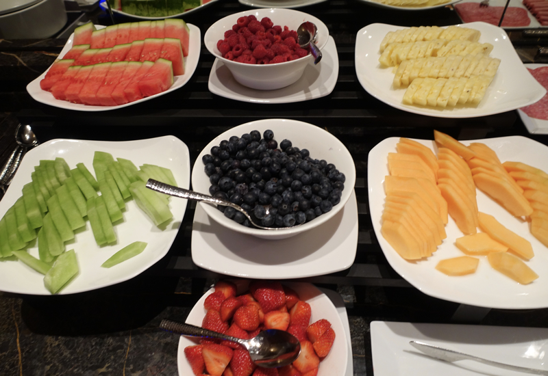 Fresh Fruit and Berries, Club Lounge, Ritz-Carlton Boston Review