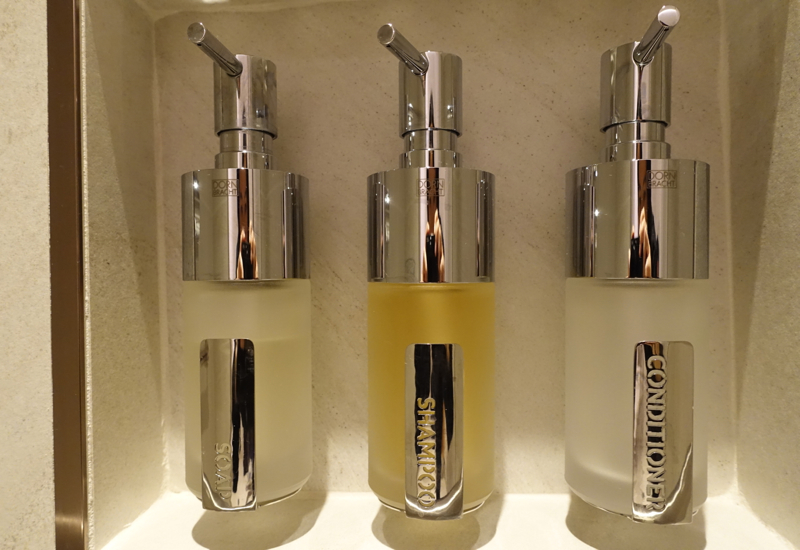 Unbranded Bath Products, Etihad Lounge New York JFK Review