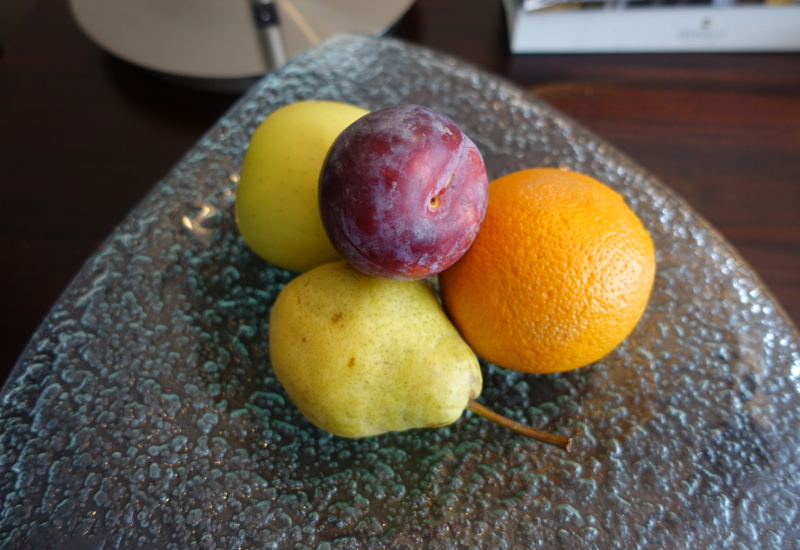 Welcome Fruit, Shangri-La Toronto Review