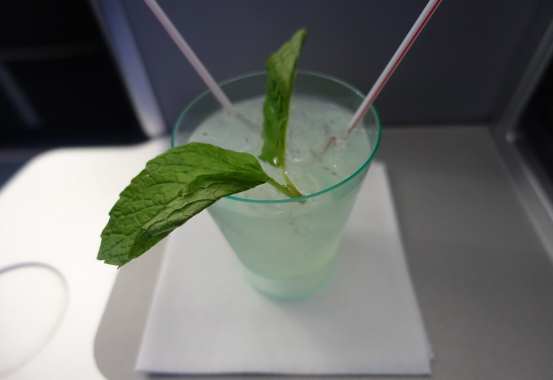 Review: JetBlue Mint-Pre-Flight Drink