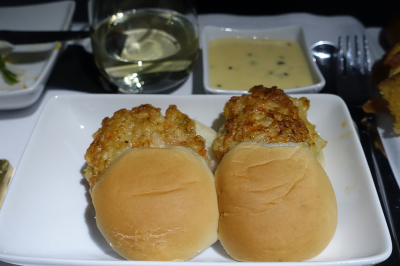 Shrimp Sliders, American A321 Business Class Review
