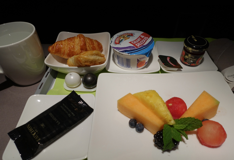 Breakfast Fruit, Yogurt and Pastry, Air Tahiti Nui Business Class Review