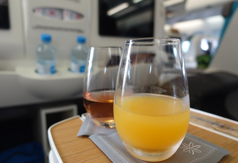 Pre-Flight Drinks, Air Tahiti Nui Business Class Review