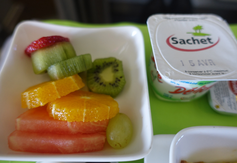 Breakfast Fruit, Air Tahiti Business Class Review A340-300