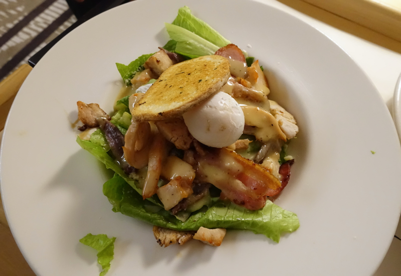 Dinner Salad, Novotel Auckland Airport Hotel Review