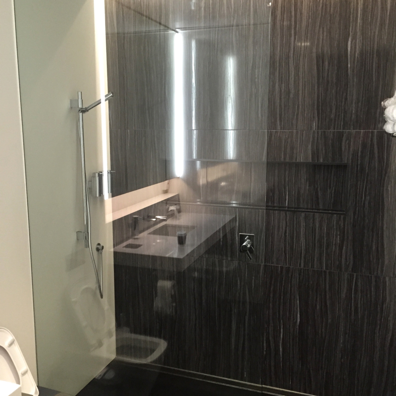 Air New Zealand Auckland Lounge Review-Shower Room