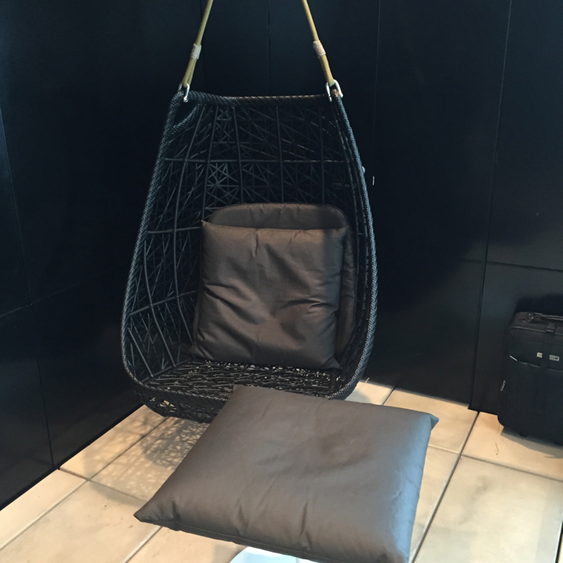 Swing Seat, Air New Zealand Auckland Lounge Review