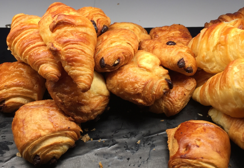 Croissants and Pastries, Air New Zealand Auckland Lounge Review