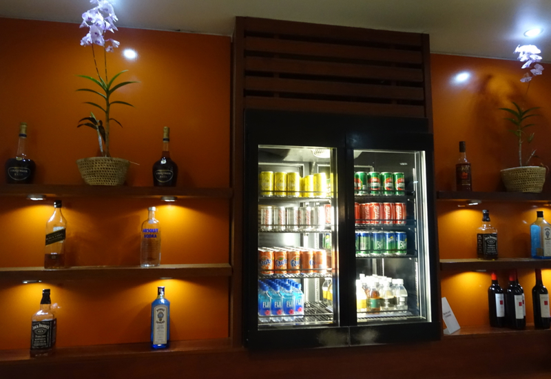 Spirits and Wines, Fiji Airways Nadi Airport Lounge Review