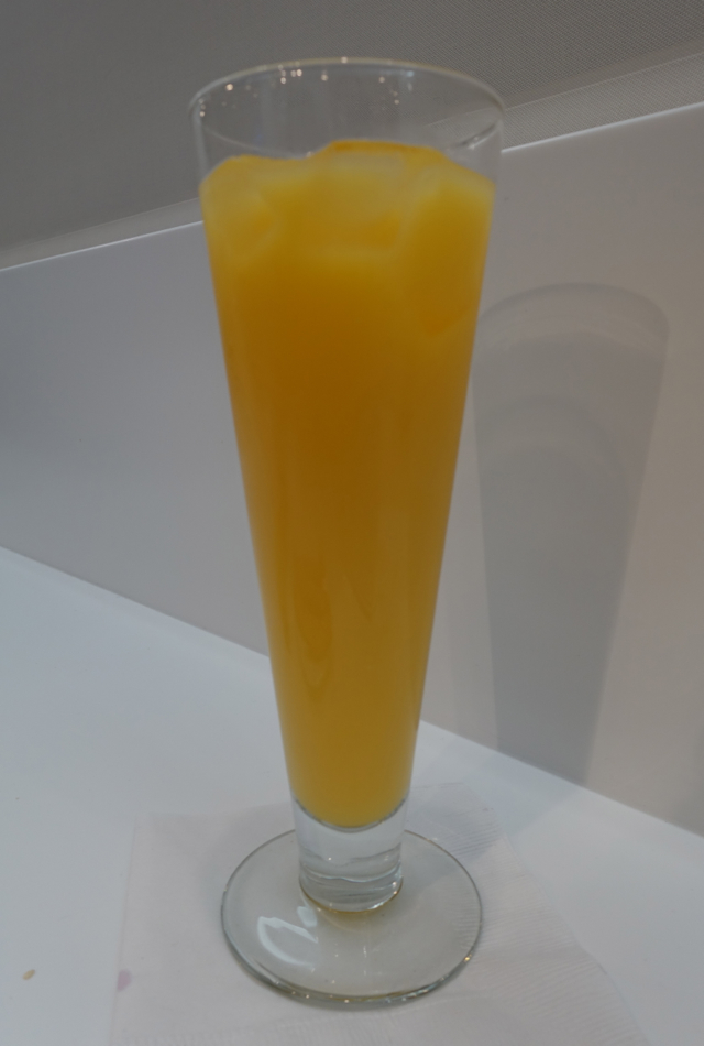 Orange Juice, AMEX Centurion Studio Seattle Lounge Review
