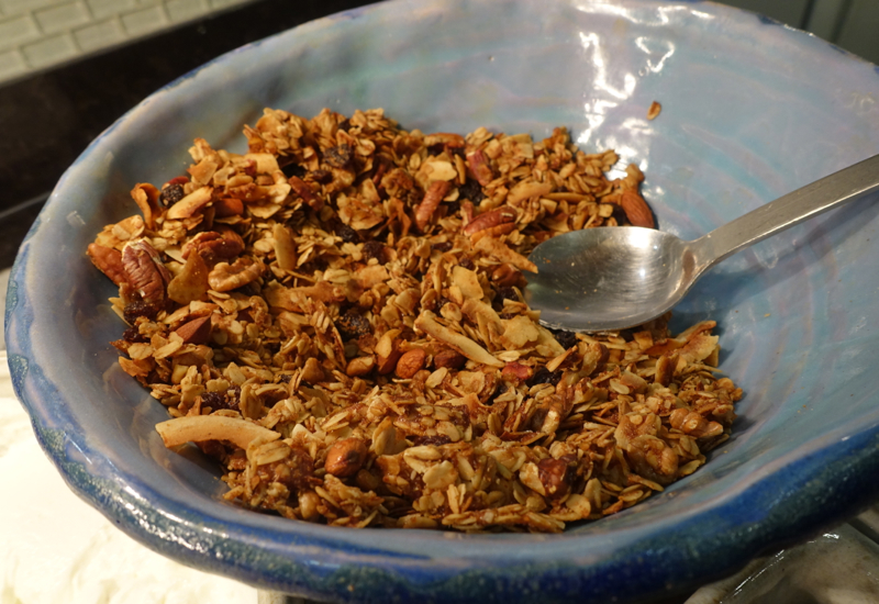 Granola, AMEX Centurion Lounge San Francisco Review