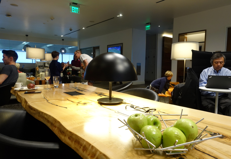 AMEX Centurion Lounge San Francisco SFO Review-Communal Table