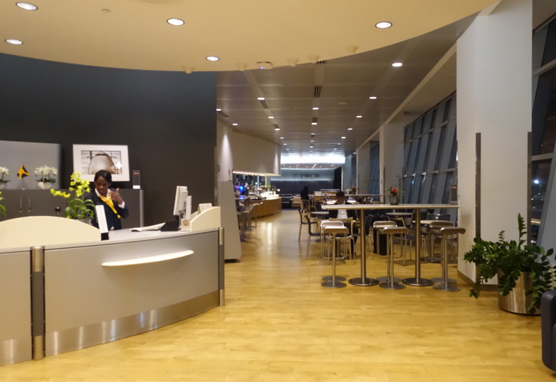 Review-Lufthansa Lounge JFK Reception and Business Class Lounge