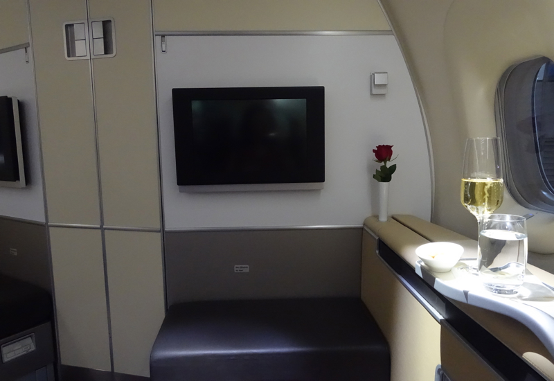 Ottoman and Rose, Lufthansa First Class Review 747-8