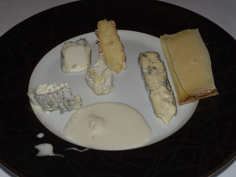 Marie Quatrehomme Cheese Plate, Pur' Restaurant Paris Review