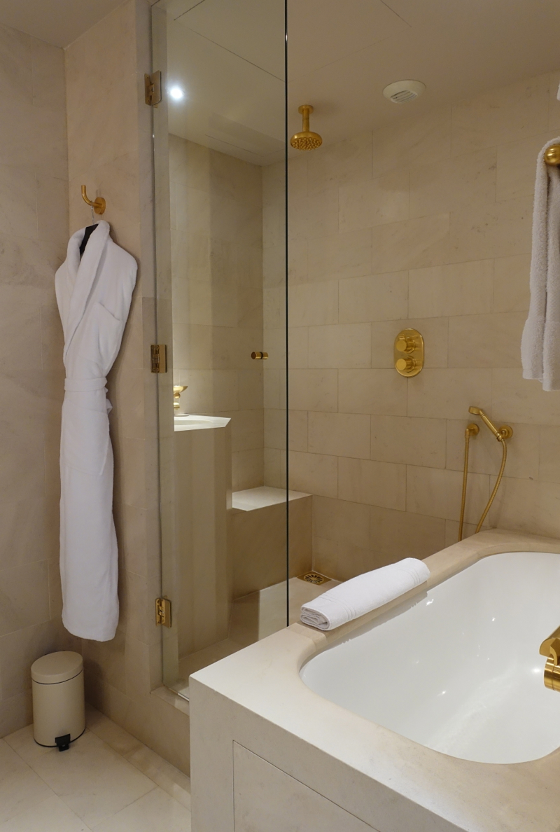 Park Hyatt Paris-Vendome Review-Bathroom