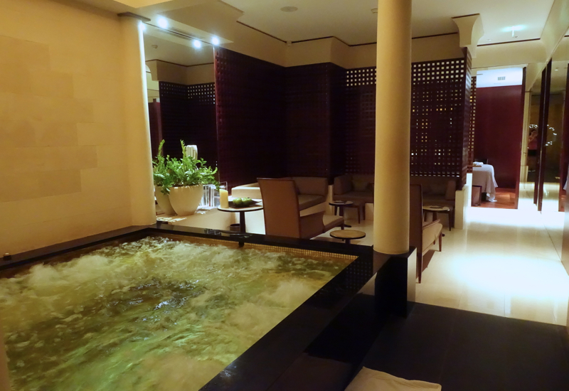 Park Hyatt Paris-Vendome Spa Jacuzzi