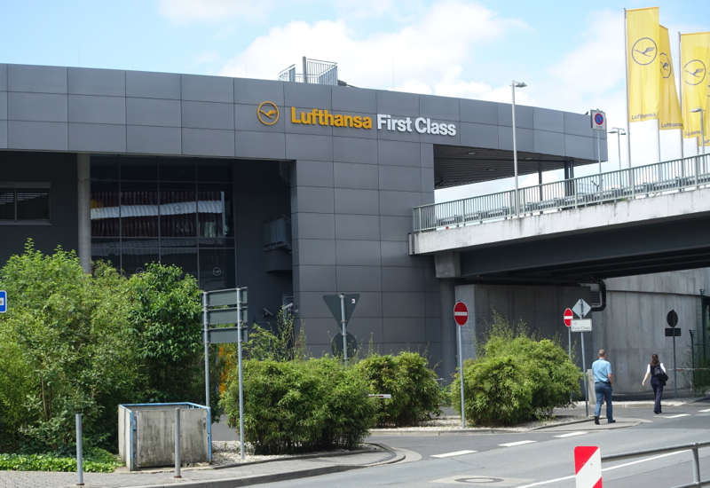 Lufthansa First Class Terminal Review, Frankfurt Airport