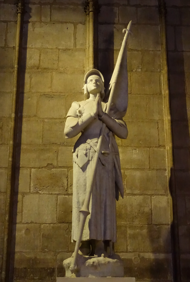 Joan of Arc Stature, Notre Dame, Paris Muse Walking Tour Review