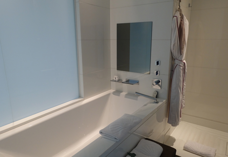 Soaking Tub, Mandarin Oriental Paris Hotel Review