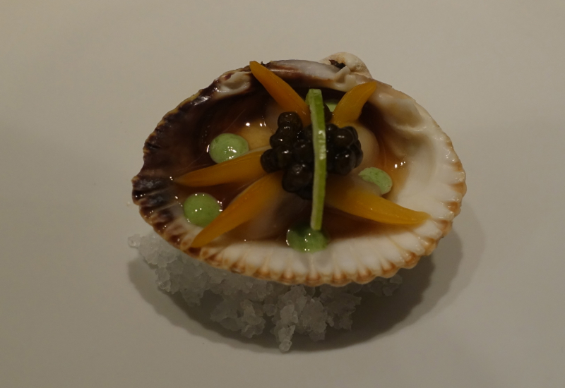 Clam with Caviar Amuse Bouche, Mathieu Pacaud Histoires Review