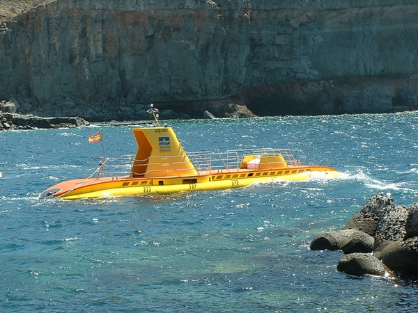 Yellow submarine, Puerto de Mogan, Gran Canaria, Grand Canary
