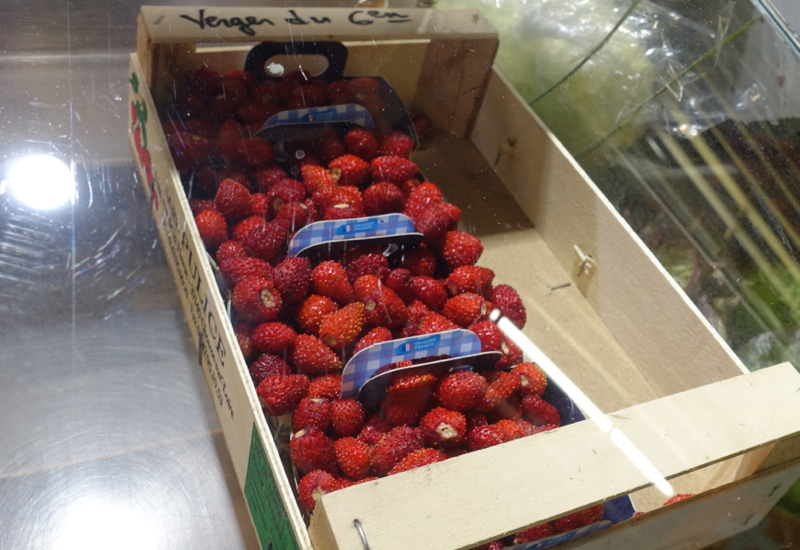 Fraises du Bois, Marche Saint Germain, Hidden Paris Gourmet Tour Review