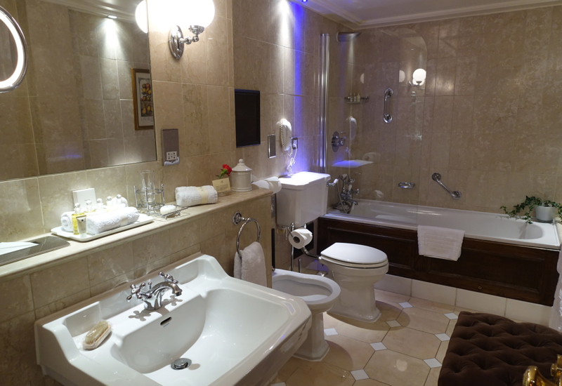 Deluxe Room Bathroom, The Milestone Hotel London Review