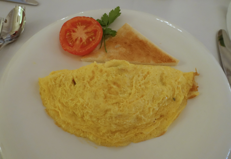 Omelet, Cafe Astoria Breakfast Review, St. Petersburg