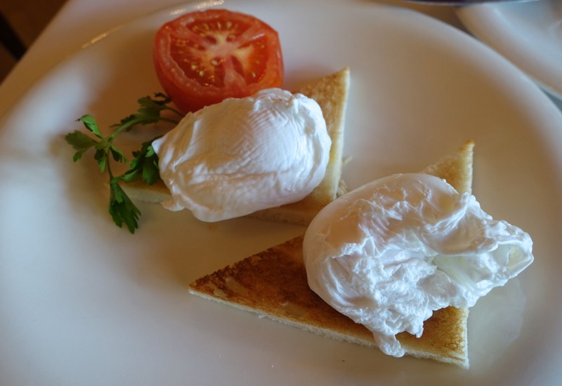 Poached Eggs, Cafe Astoria Breakfast Review, St. Petersburg Russia