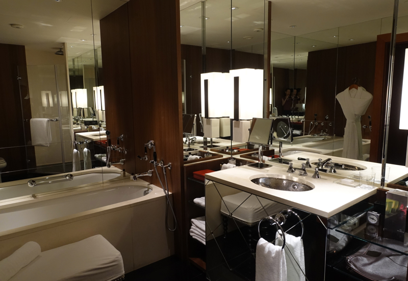 Park Room Bathroom, Park Hyatt Moscow Review