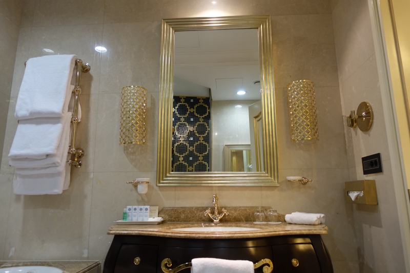 Superior Bathroom Sink, St. Regis Moscow Review