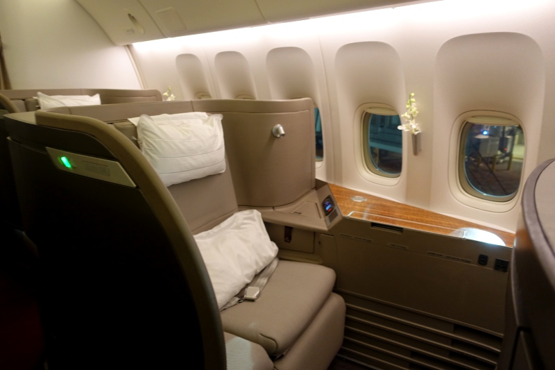 Cathay Pacific First Class: 6 Things I Love and 2 That I Don't