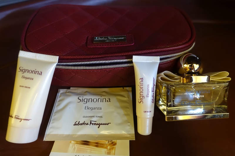 Singapore First Class Amenity Kit Review: Salvatore Ferragamo Signorina