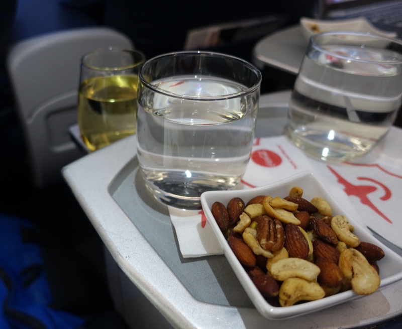 Review: American Airlines Old A321 First Class with