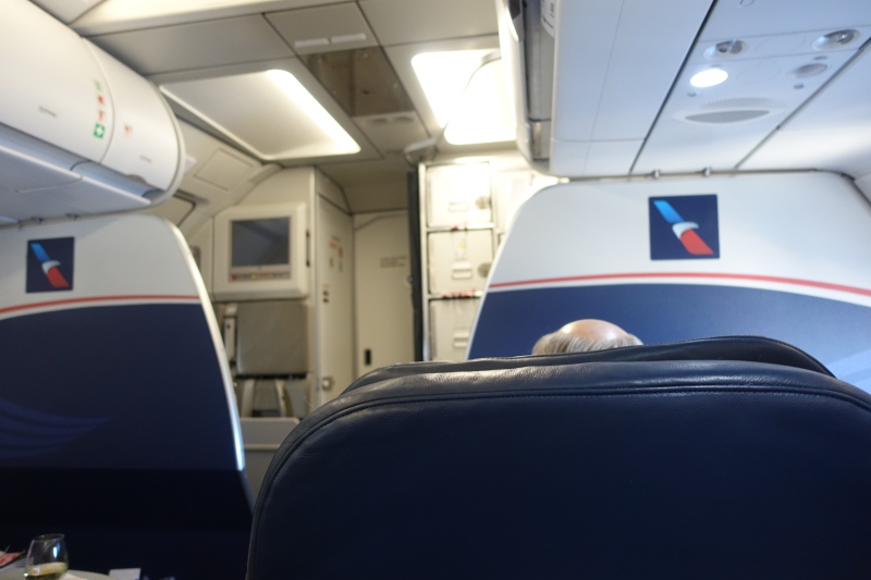 Review: American Airlines Old A321 First Class with Recliner Seats