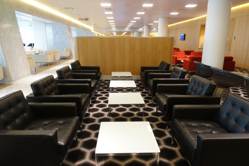 Qantas First Class Lounge Los Angeles LAX Review