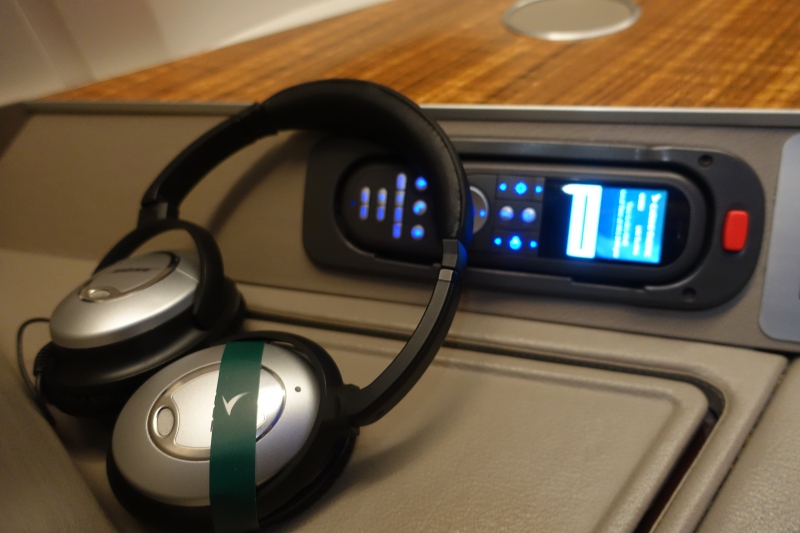 Bose Headphones, Cathay Pacific First Class Review