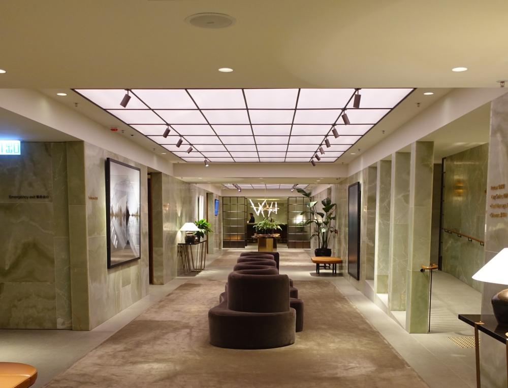 Review Cathay Pacific The Pier First Class Lounge Hong Kong Airport