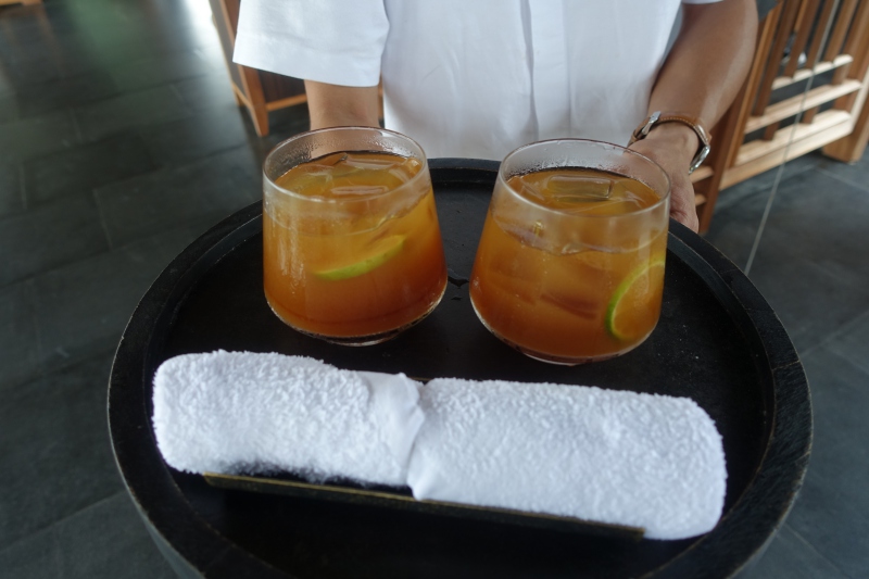 Welcome Drinks and Cool Towels, Amanoi Review