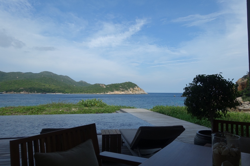 Amanoi Beach Club Restaurant Review