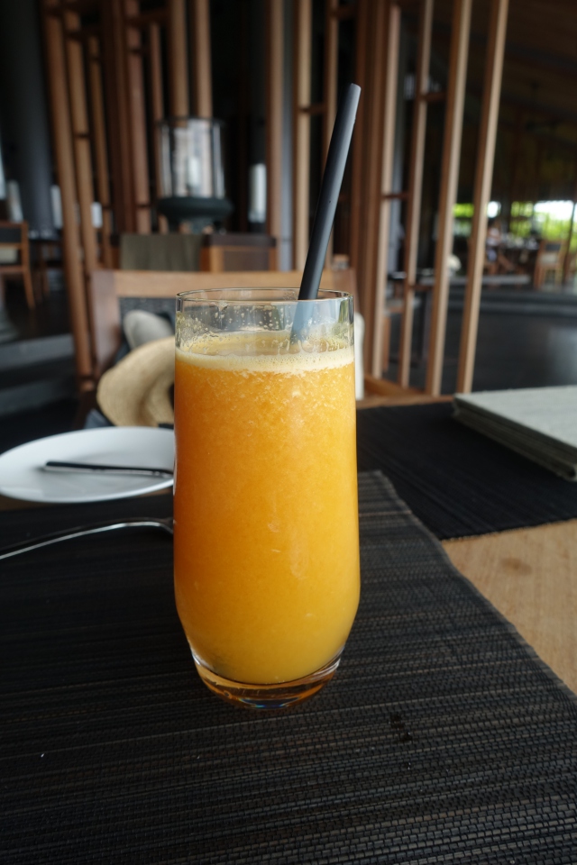 Fresh Squeezed Orange-Pineapple Juice, Amanoi Review