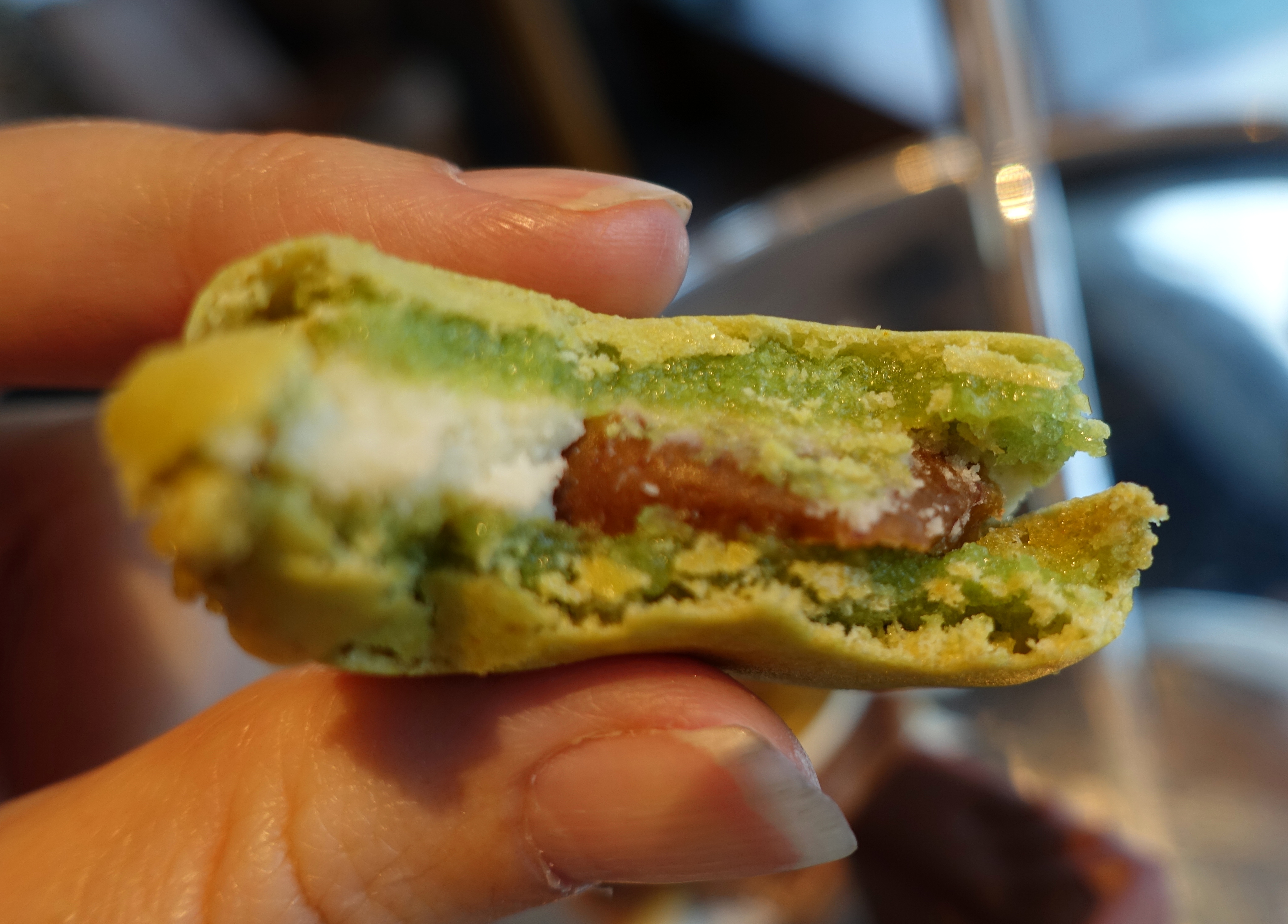 Pierre Herme Macaron, Ritz-Carlton Hong Kong Club Lounge Review