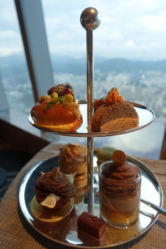 Afternoon Tea, The Ritz-Carlton Hong Kong Club Lounge Review